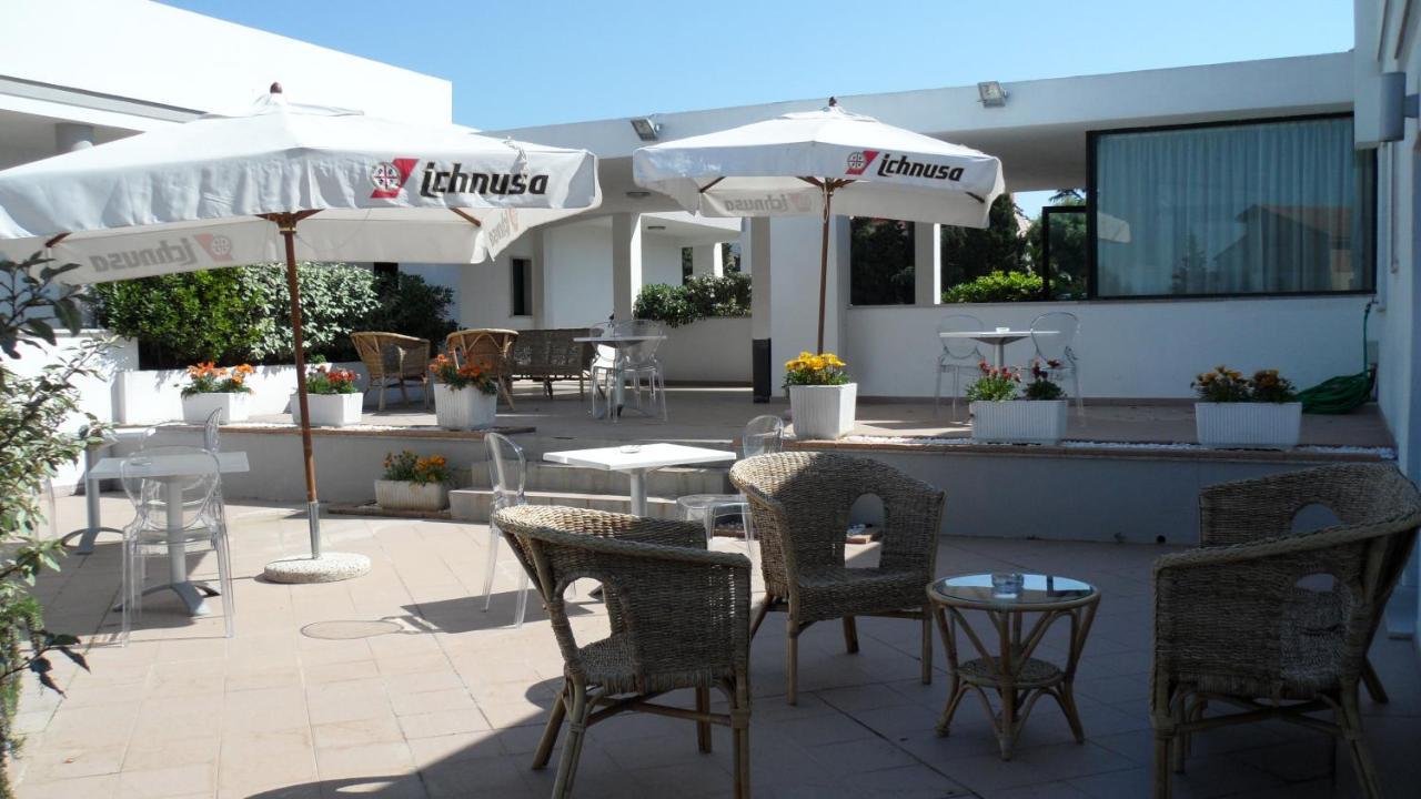 Hotel Ambrosio La Corte Ольбія Екстер'єр фото